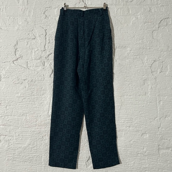 Vintage Intentions High-Waisted Pleated Geometric Print Trouser - Picture 3 of 5